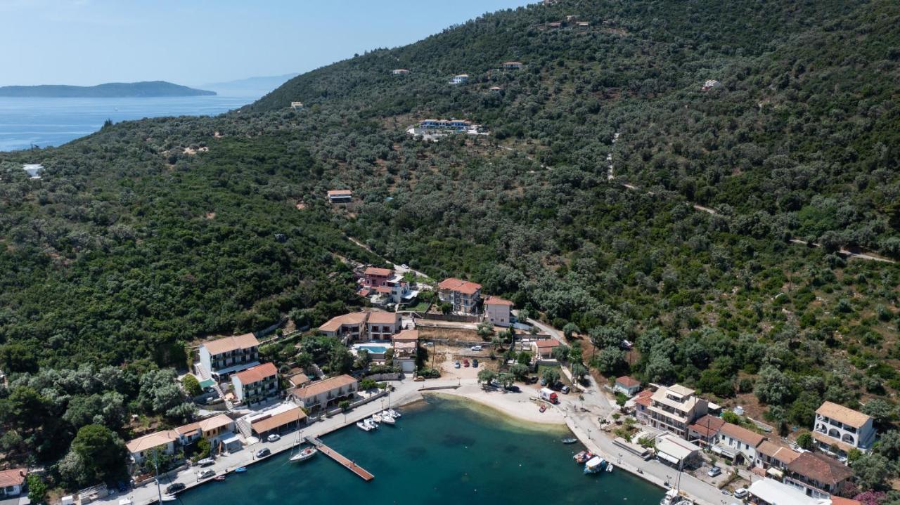 Villas Amantea- Four Villas With Big Pool And Infinity Pool Sívota Exterior foto