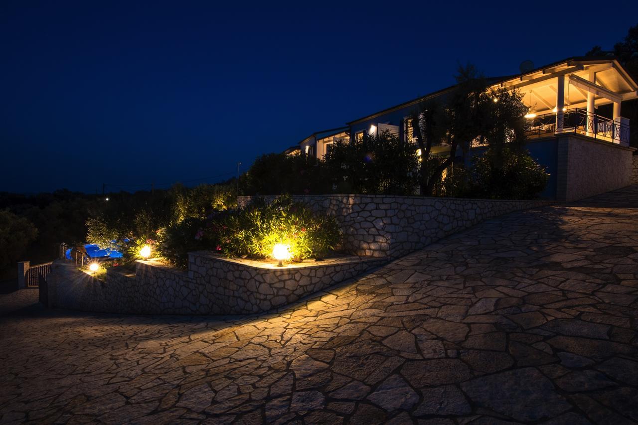 Villas Amantea- Four Villas With Big Pool And Infinity Pool Sívota Exterior foto